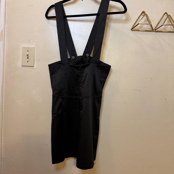 L’ecole des Femmes Mini Pencil Suspender Skirt in Heavy Satin - Size 4, BLACK - Picture 5 of 6